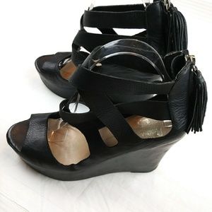 Dolce Vita hidden wedge